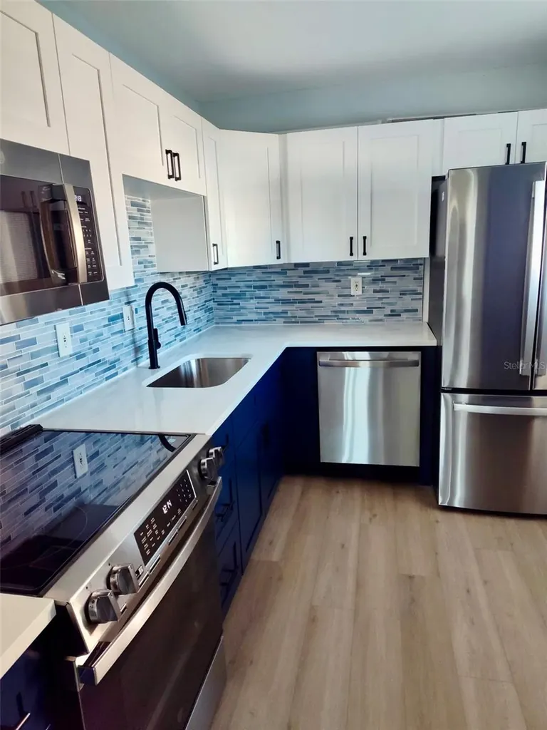7465 Bay Island Drive S South Pasadena FL 33707