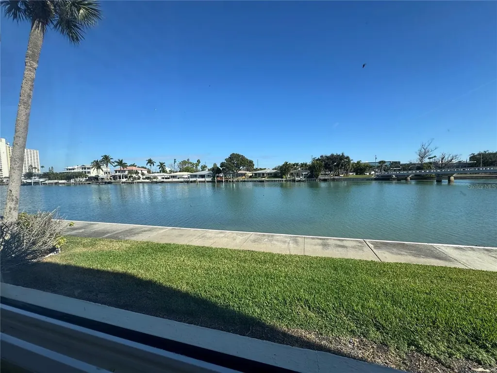 7465 Bay Island Drive S South Pasadena FL 33707