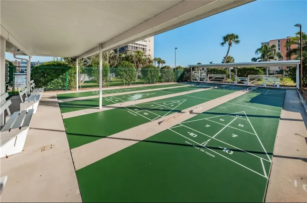 7465 Bay Island Drive S South Pasadena FL 33707