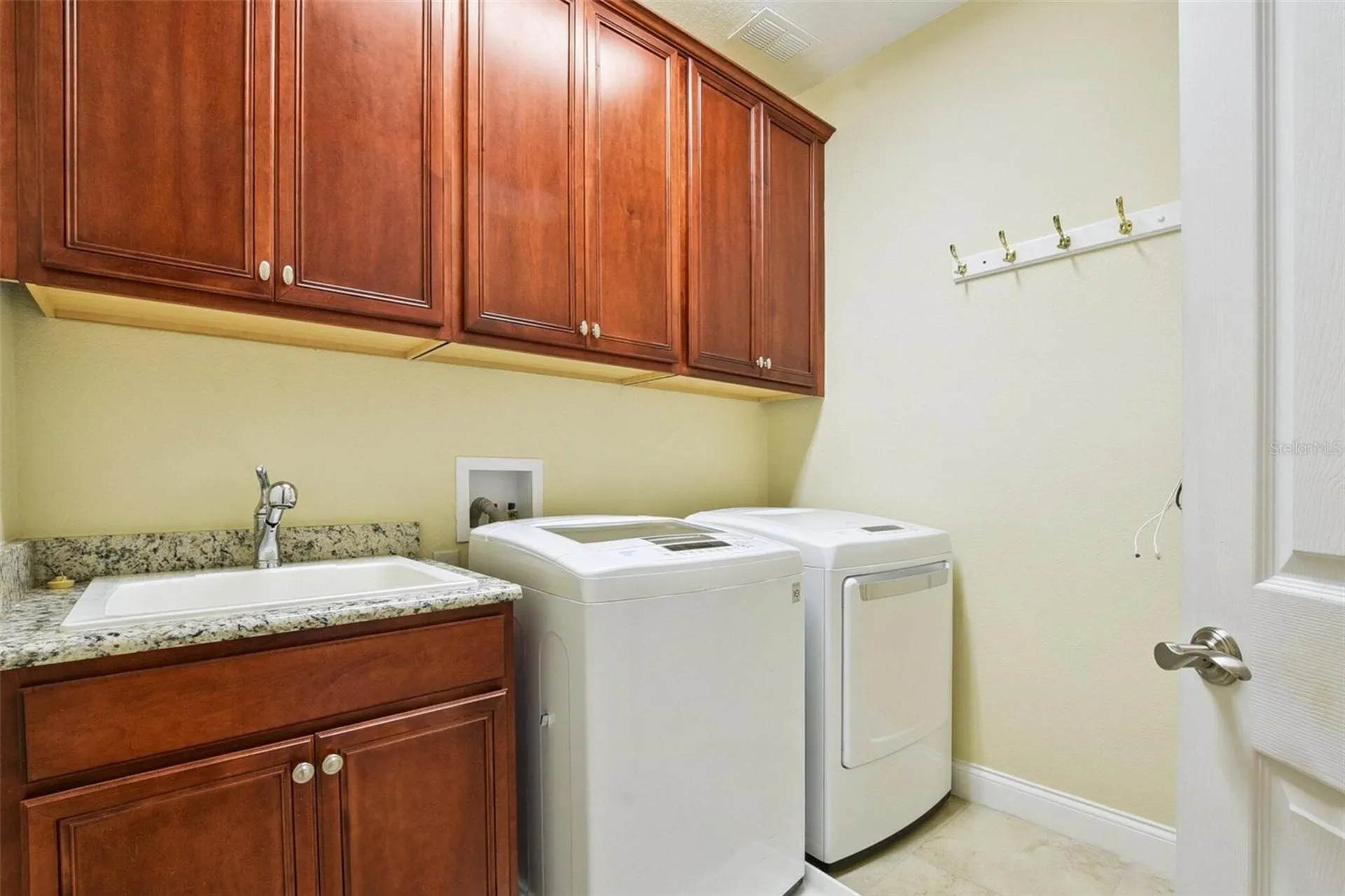 18229 Bellezza Drive Orlando FL 32820
