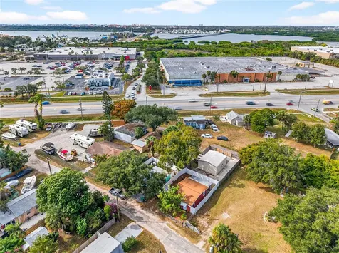 4496 Star Street N St Petersburg FL 33709