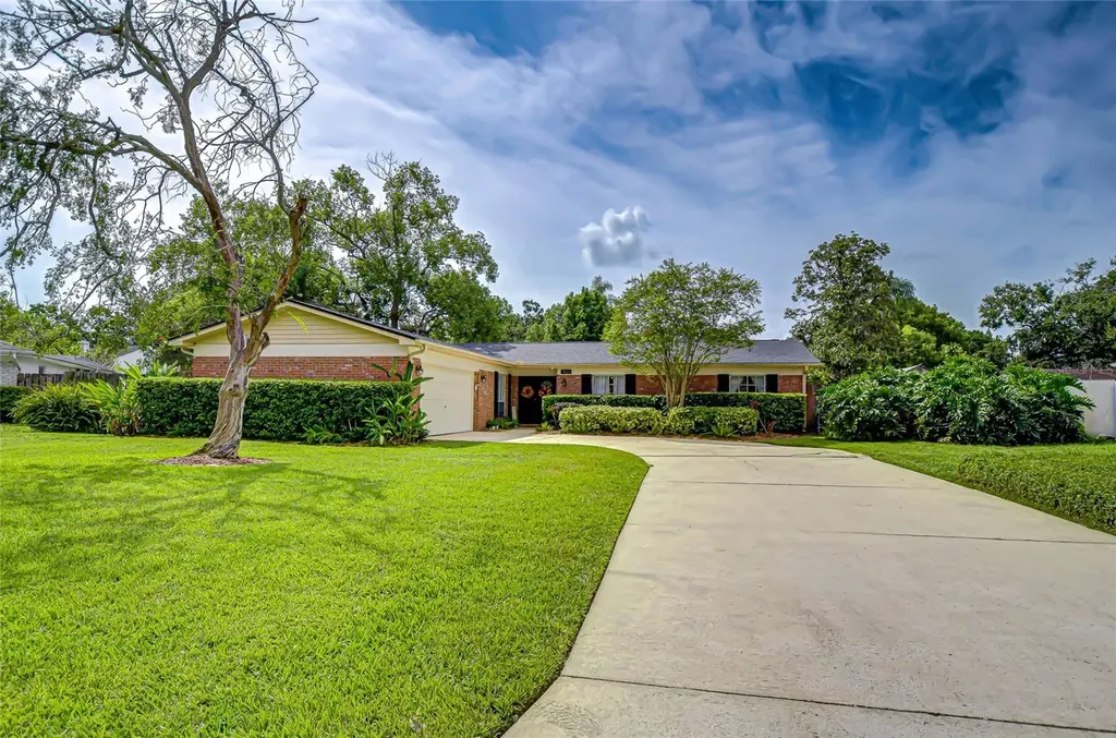 1904 Little Cove Tampa FL 33613