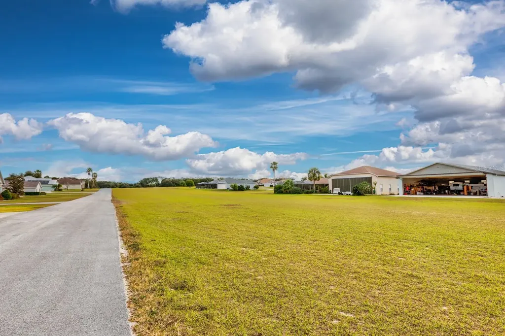 17520 SE 159th Terrace Weirsdale FL 32195