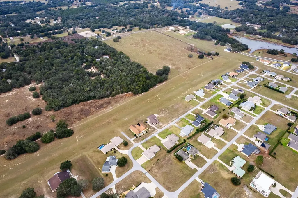 17520 SE 159th Terrace Weirsdale FL 32195