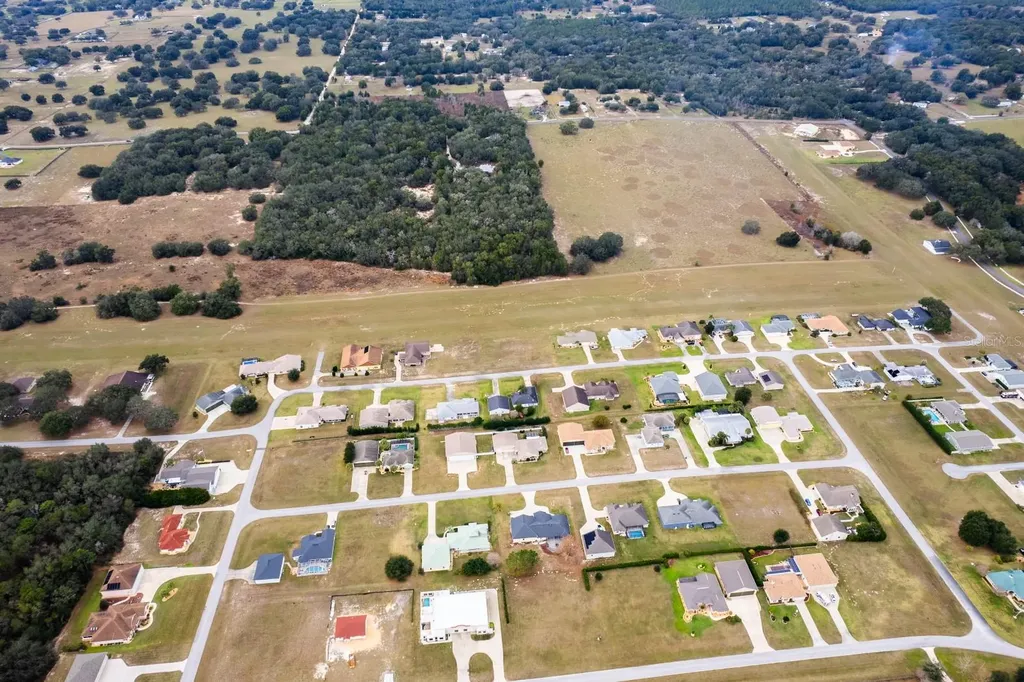 17520 SE 159th Terrace Weirsdale FL 32195