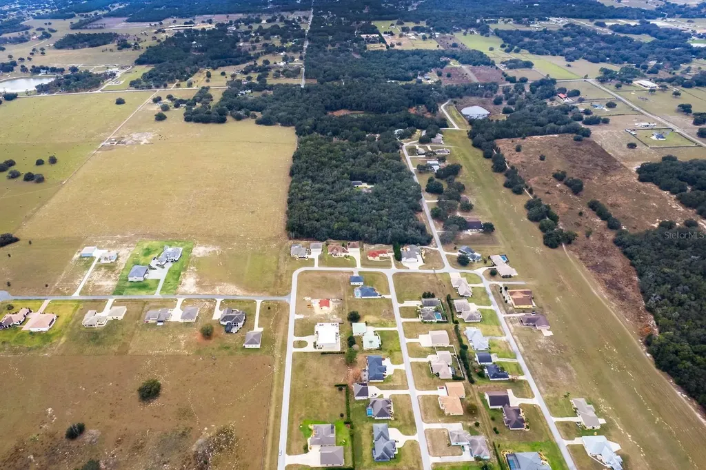 17520 SE 159th Terrace Weirsdale FL 32195