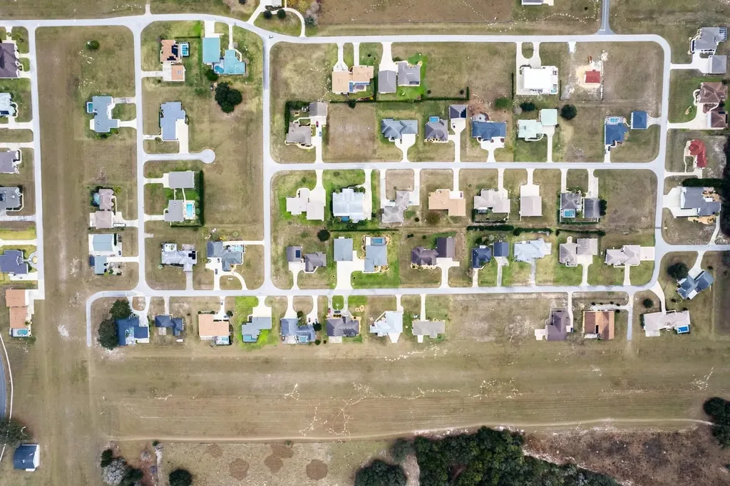 17520 SE 159th Terrace Weirsdale FL 32195
