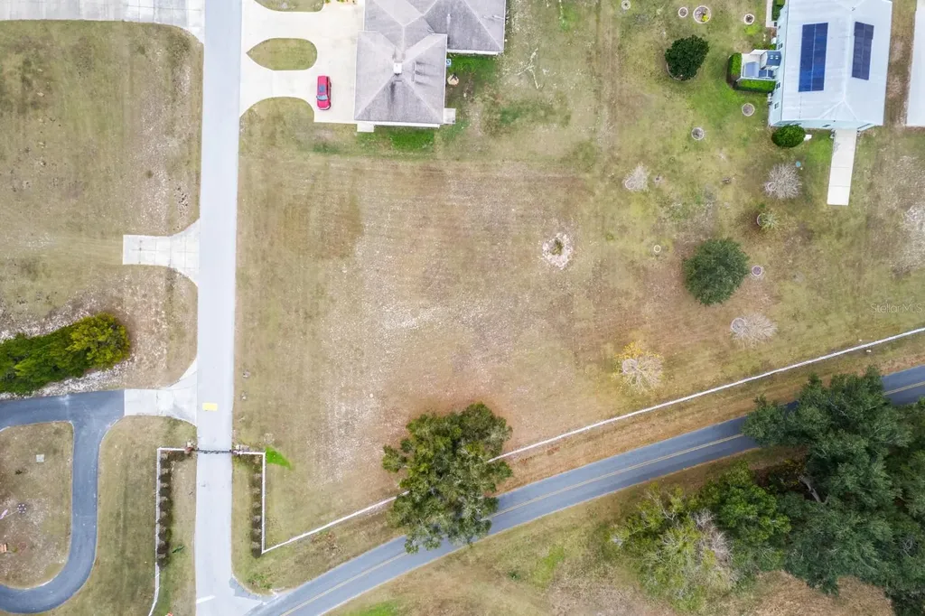17520 SE 159th Terrace Weirsdale FL 32195