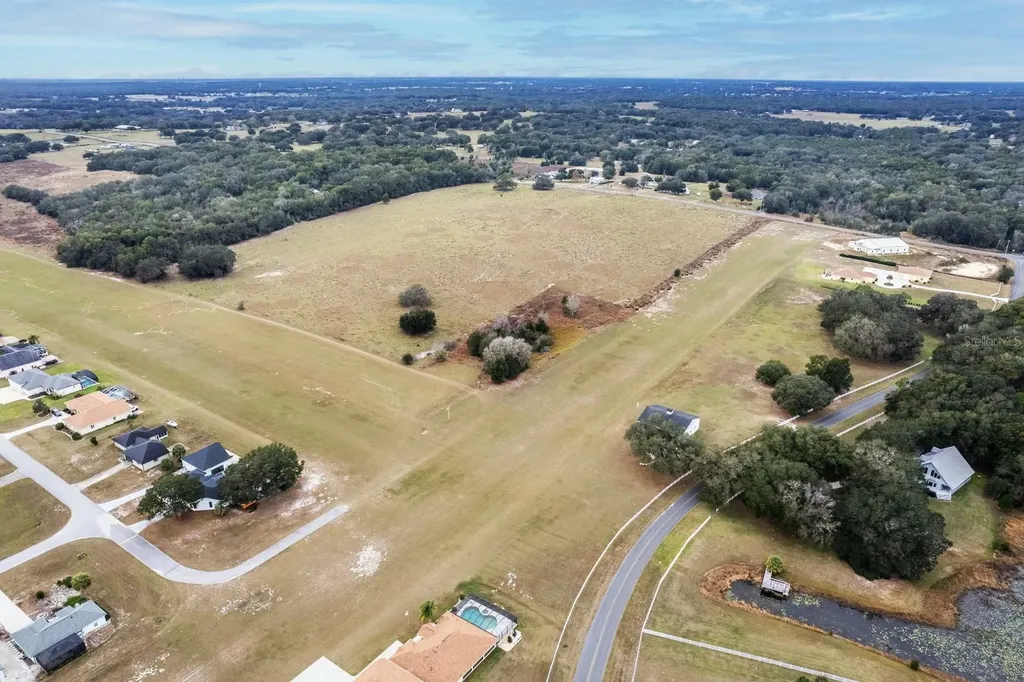 17520 SE 159th Terrace Weirsdale FL 32195