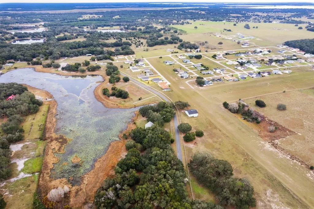 17520 SE 159th Terrace Weirsdale FL 32195
