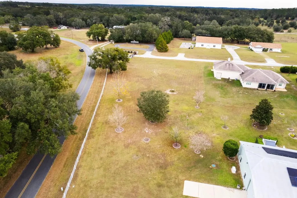 17520 SE 159th Terrace Weirsdale FL 32195