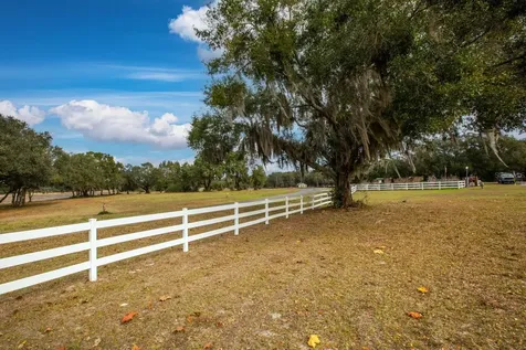 17520 SE 159th Terrace Weirsdale FL 32195