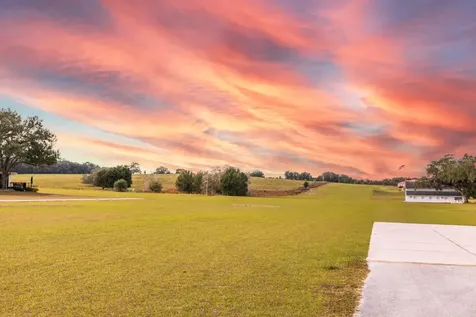 17520 SE 159th Terrace Weirsdale FL 32195