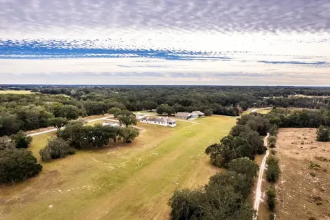 17520 SE 159th Terrace Weirsdale FL 32195