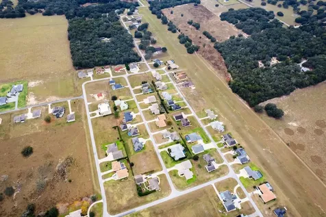 17520 SE 159th Terrace Weirsdale FL 32195
