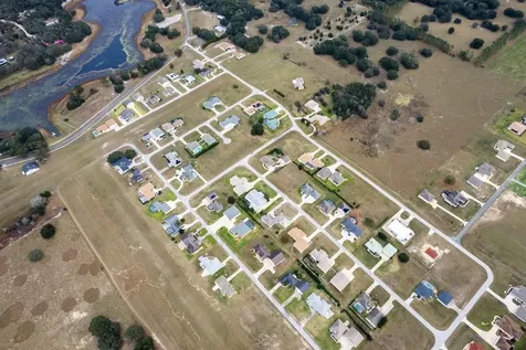 17520 SE 159th Terrace Weirsdale FL 32195