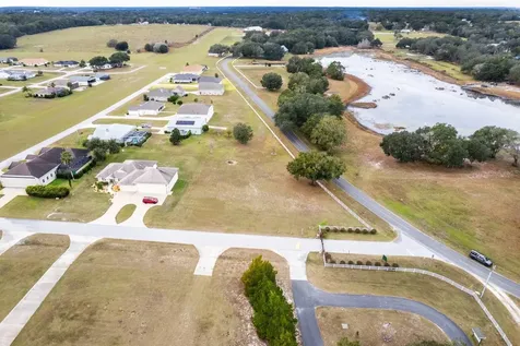 17520 SE 159th Terrace Weirsdale FL 32195