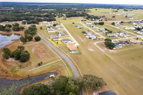 17520 SE 159th Terrace Weirsdale FL 32195