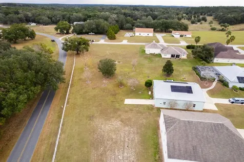 17520 SE 159th Terrace Weirsdale FL 32195