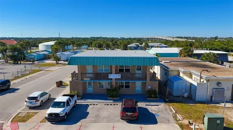 212 S Daytona Avenue Flagler Beach FL 32136