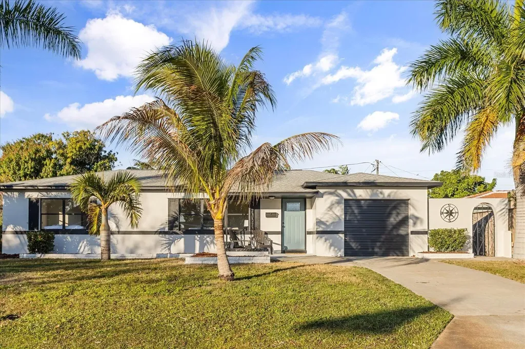 6072 15th Way N St Petersburg FL 33703