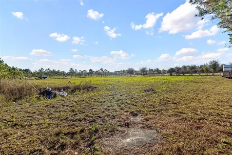 18121 Bethlehem Road Lithia FL 33547