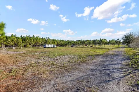 18121 Bethlehem Road Lithia FL 33547