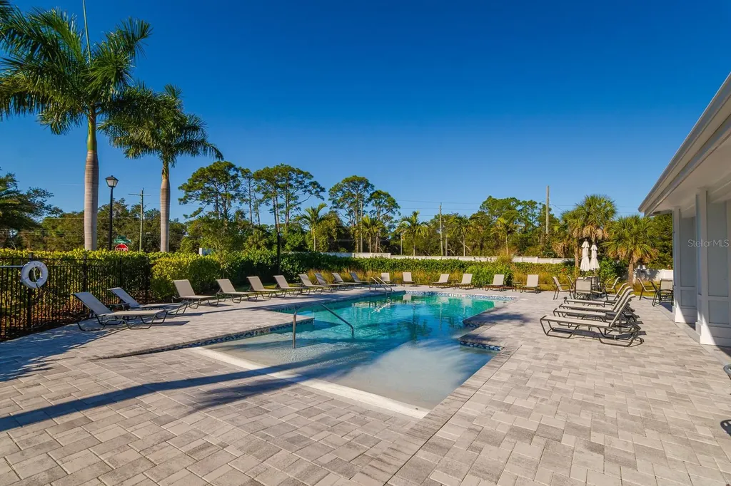 4119 Via Sienna Circle Sarasota FL 34243