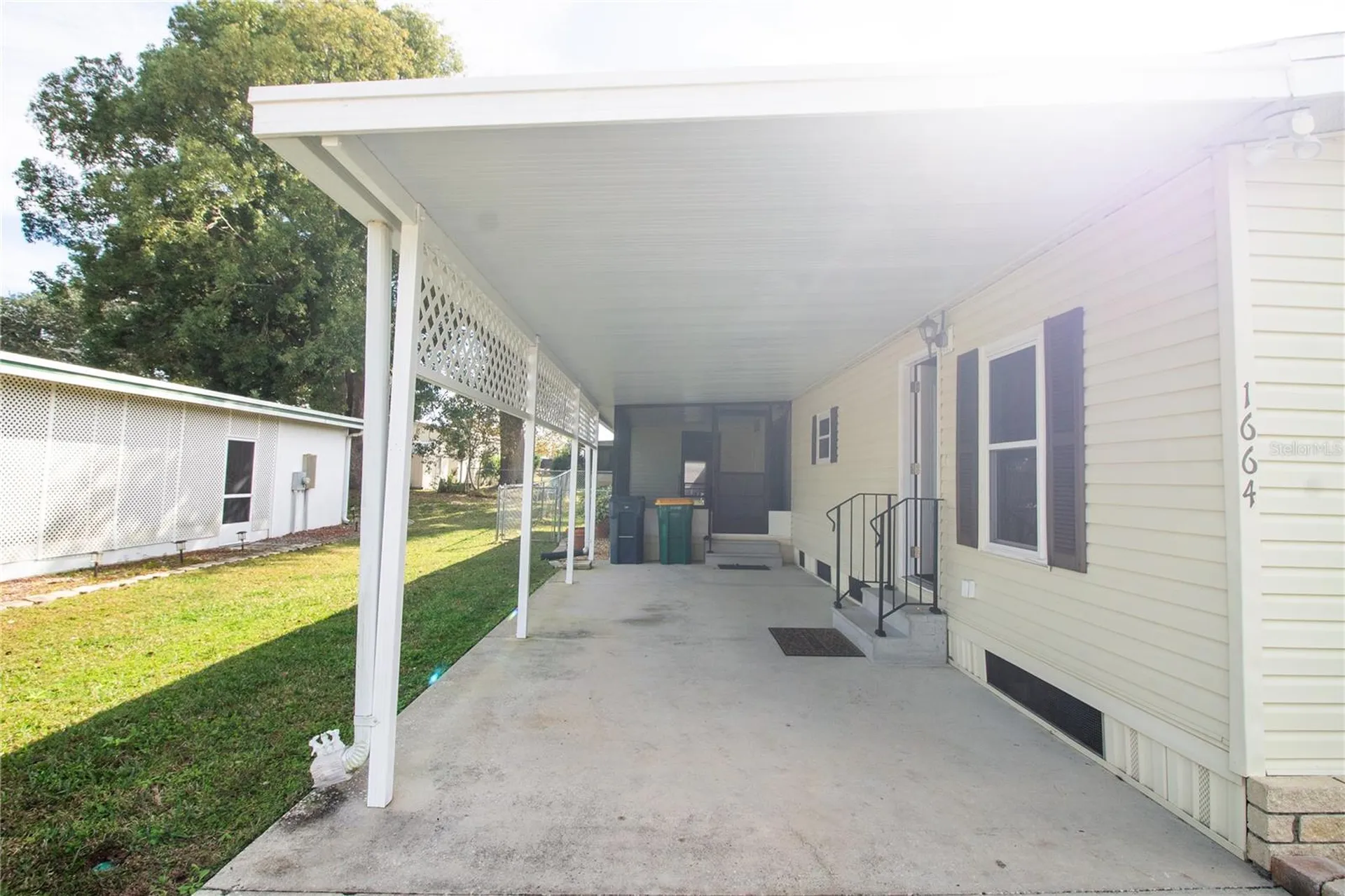 1664 Elkhart Circle Tavares FL 32778