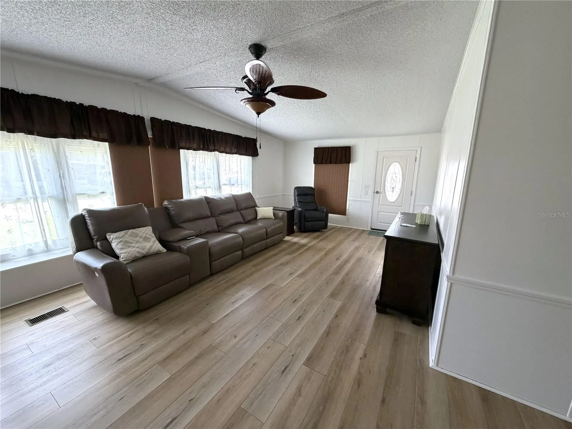 1664 Elkhart Circle Tavares FL 32778