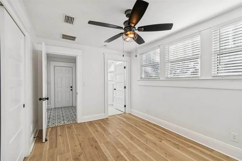 511 E Stratford Avenue Tampa FL 33603