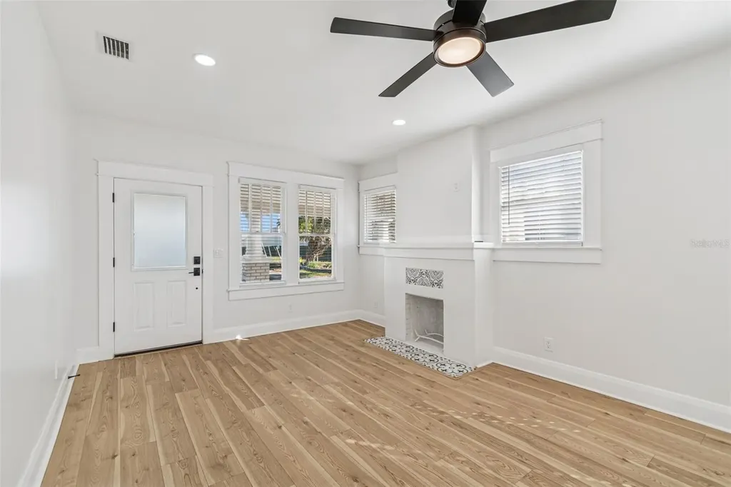 511 E Stratford Avenue Tampa FL 33603