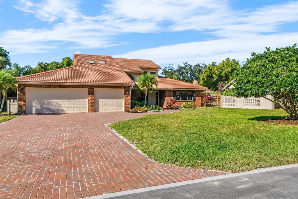 4672 Pine Harrier Drive Sarasota FL 34231