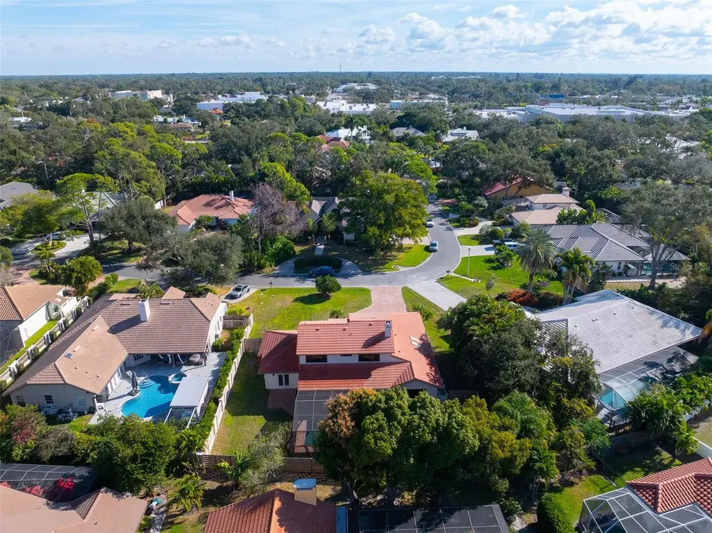 4672 Pine Harrier Drive Sarasota FL 34231