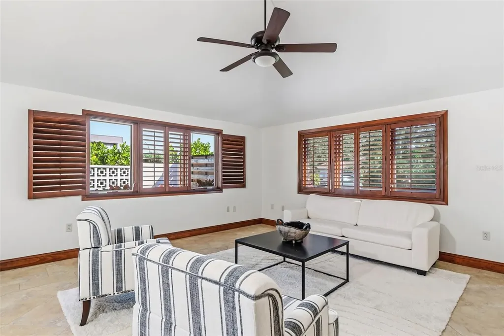 4672 Pine Harrier Drive Sarasota FL 34231