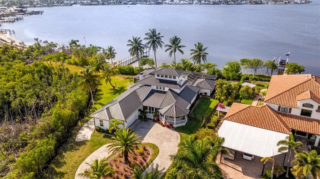 12201 Shoreview Drive Matlacha FL 33993