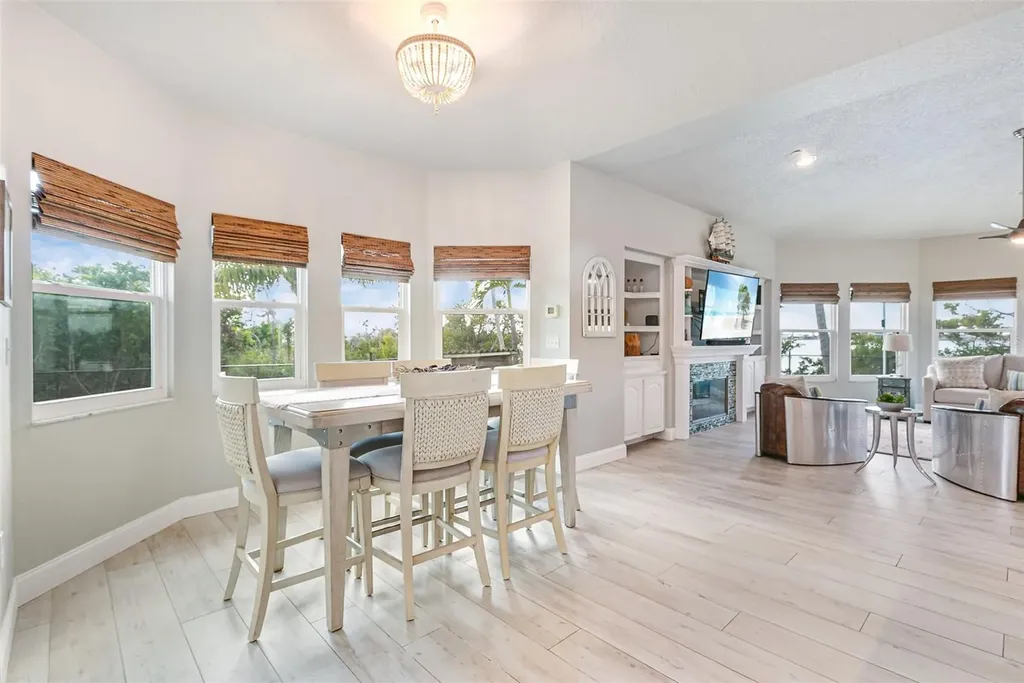 12201 Shoreview Drive Matlacha FL 33993