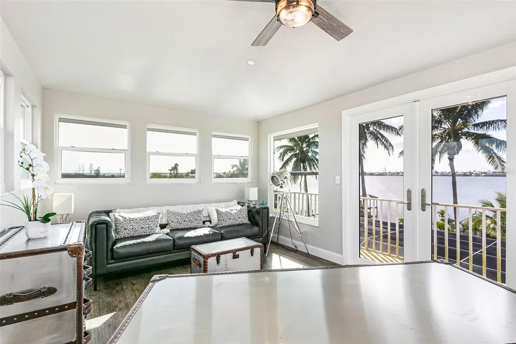 12201 Shoreview Drive Matlacha FL 33993