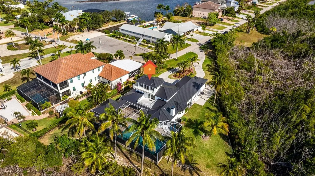 12201 Shoreview Drive Matlacha FL 33993