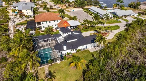 12201 Shoreview Drive Matlacha FL 33993