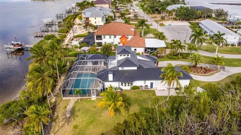 12201 Shoreview Drive Matlacha FL 33993