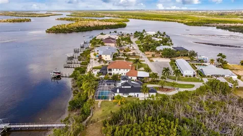 12201 Shoreview Drive Matlacha FL 33993