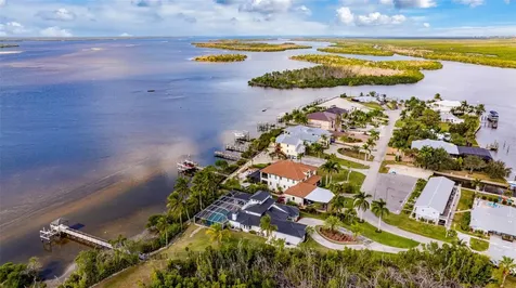 12201 Shoreview Drive Matlacha FL 33993