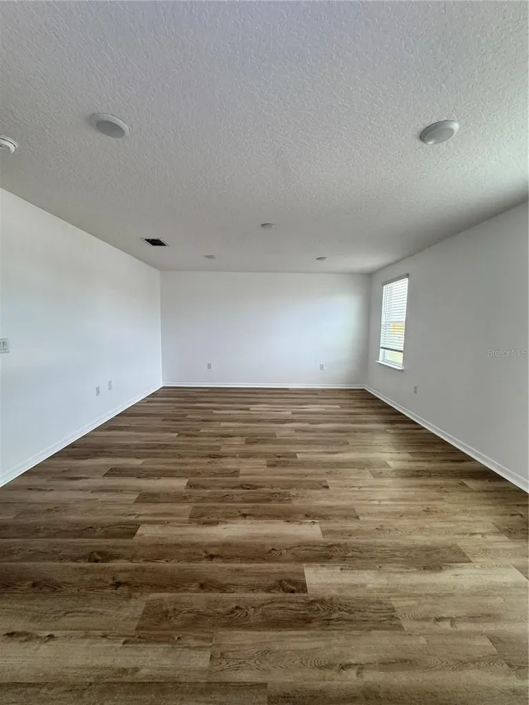 803 James Drive Kissimmee FL 34759