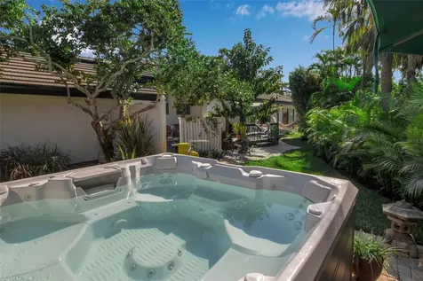 17 Bayhead Lane Osprey FL 34229