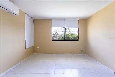 152 Plaza Virgen Gorda Luquillo PR 00773