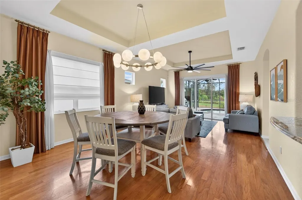 1032 Regal Manor Way Sun City Center FL 33573