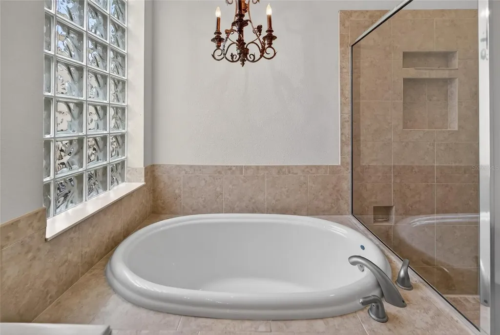 1032 Regal Manor Way Sun City Center FL 33573