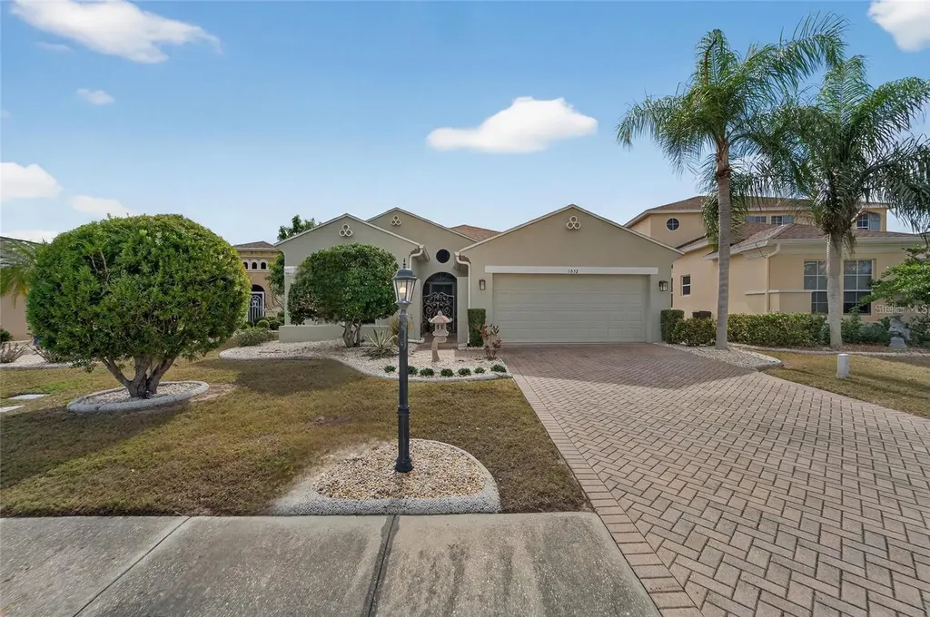 1032 Regal Manor Way Sun City Center FL 33573