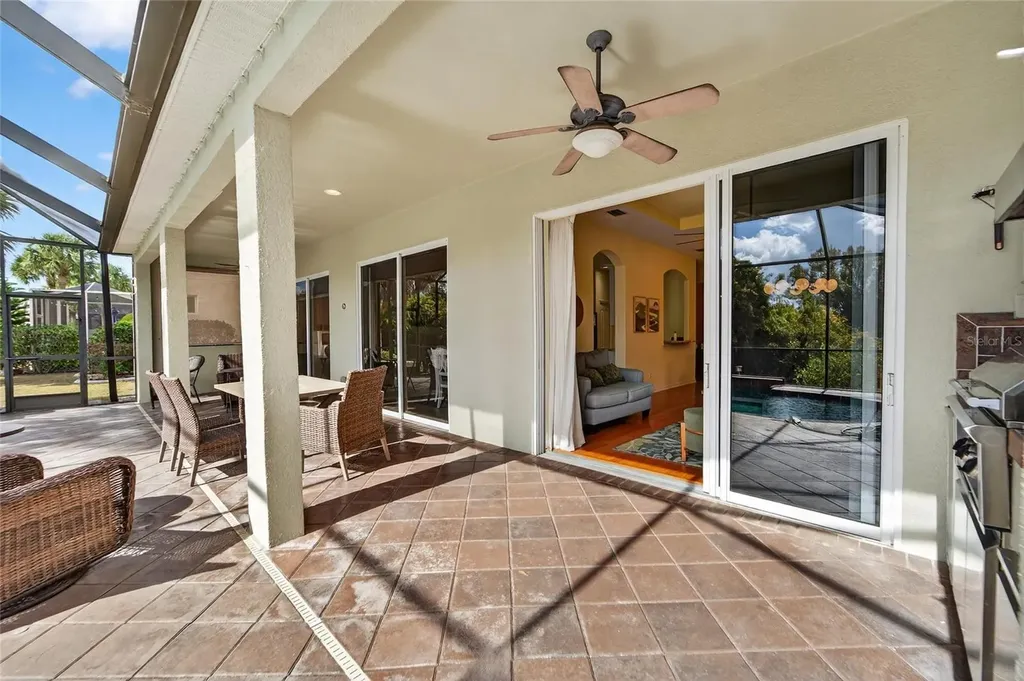 1032 Regal Manor Way Sun City Center FL 33573